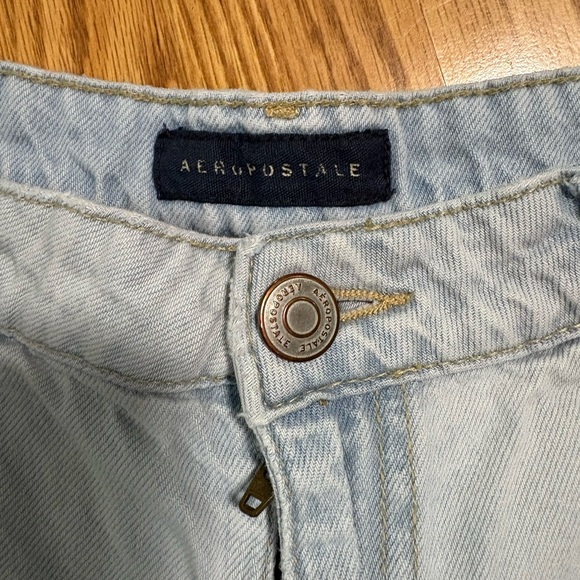 Aeropostale Faded Blue Ripped Jean Shorts size 10 - Picture 2 of 4
